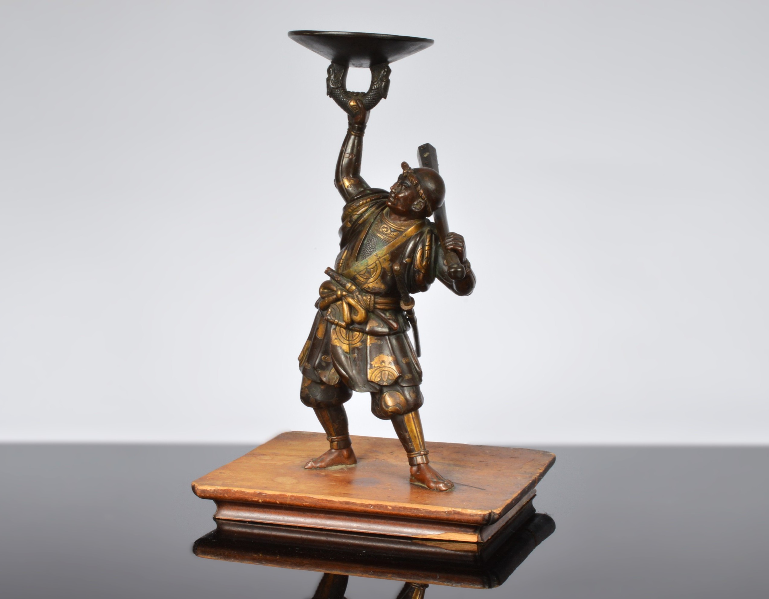 Jewellery, Silver & Antiques Auction