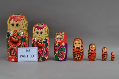 Lot 528 - Graduated 20th century hand painted Russian dolls