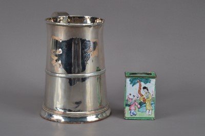 Lot 536 - A 19th century silver plated tankard