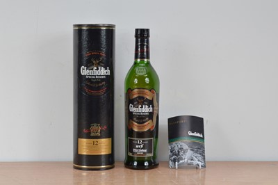 Lot 633 - A bottle of Glenfiddich 12 year old Special reserve whisky