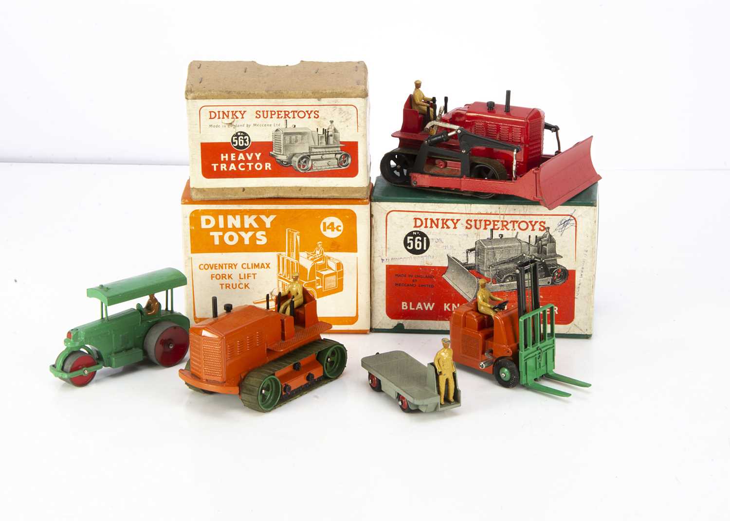 Lot 15 - Dinky Toy Construction Vehicles