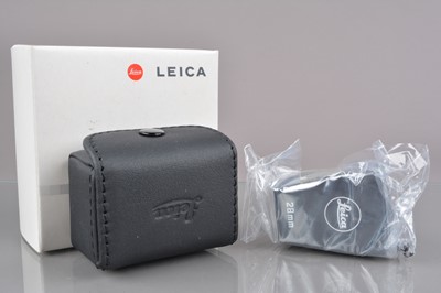 Lot 604 - A Leica 12009 28mm Finder