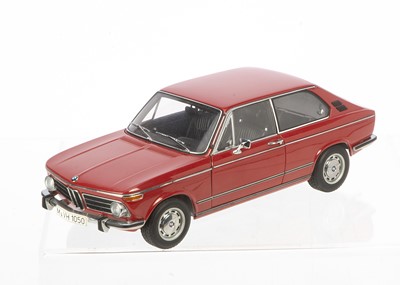 Lot 240 - AutoArt 1:18 BMW 2000 Touring