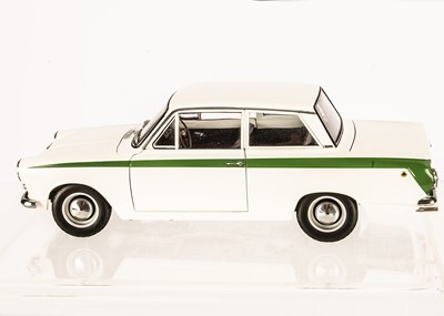 Lot 251 - AutoArt 1:18 Lotus Cortina MK I