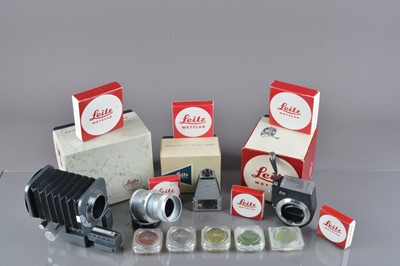 Lot 614 - Leica Accessories