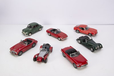 Lot 382 - 1:18 British Cars