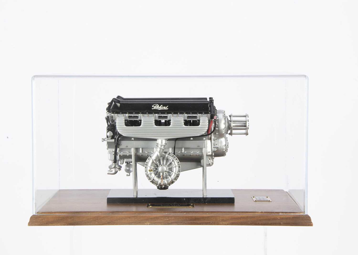 Lot 395 - A 1:8 Packard 4A-2500 1928 Aircraft Engine by John A May