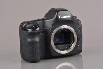 Lot 142 - A Canon EOS 5D DSLR Camera Body