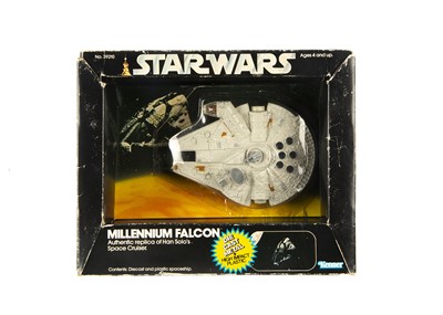 Lot 493 - Vintage Star Wars Kenner Series 2 Diecast Millennium Falcon