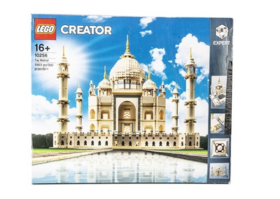 Lot 556 - Lego Taj Mahal
