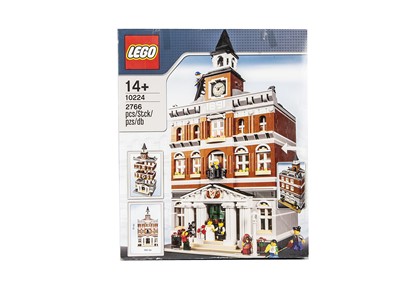 Lot 561 - Lego Town Hall