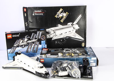 Lot 563 - Lego Space Themed Models (4)