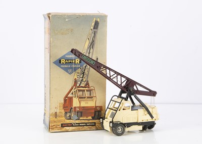 Lot 611 - A Victory Models Ransomes & Rapier Mobile Crane