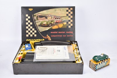 Lot 629 - Tri-ang Scalextric CM33 Slot Car Set and E/1 Lister Jaguar