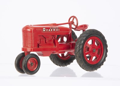 Lot 712 - A 1950s Lego Large Scale Plastic McCormick Farmall Tractor Nr.770