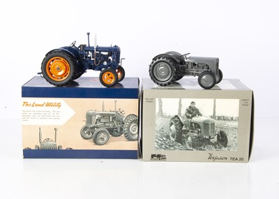 Lot 719 - 1:16 Scale Fordson and Massey Ferguson Tractors