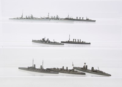 Lot 812 - 1:1200 Waterline Ship Model Warships