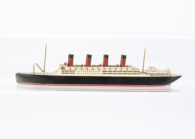 Lot 815 - A Van Ryper 1:600 Waterline Ship Model RMS Aquitania