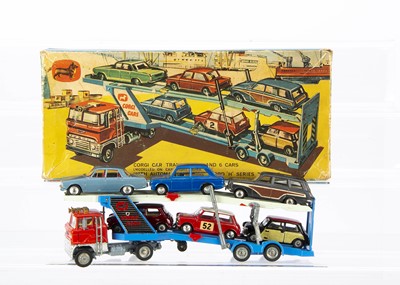 Lot 122 - A Corgi Toys Gift Set 41 Carrimore Car Transporter