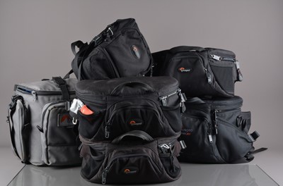 Lot 264 - A Group of LowePro Bags