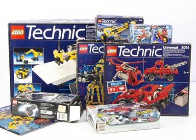 Lot 593 - Lego Technic Sets (10)