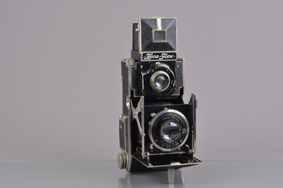 Lot 354 - A Zeh Zeca-Flex Folding Strut TLR Camera