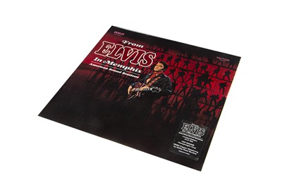 Lot 117 - Elvis Presley LP