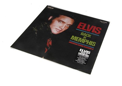 Lot 128 - Elvis Presley LP