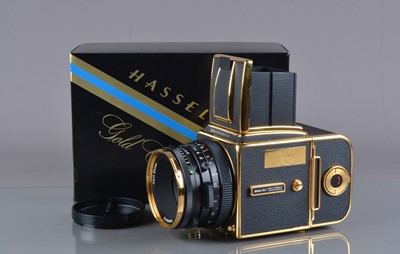 Lot 382 - A Hasselblad 500C/M Gold Exclusive 30th Anniversary Camera