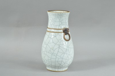 Lot 160 - A Chinese crackled glazed porcelain vase
