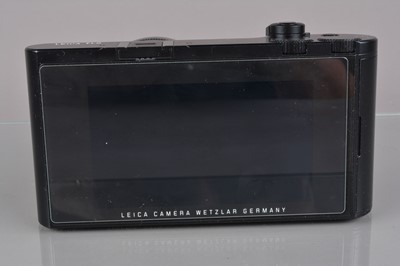 Lot 134 - A Leica TL2 Digital Camera