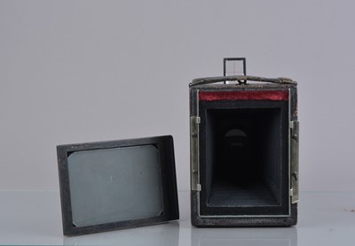 Lot 144 - A Newman and Guardia New Ideal Sibyl 3¼ x 4¼'' Folding Plate Camera