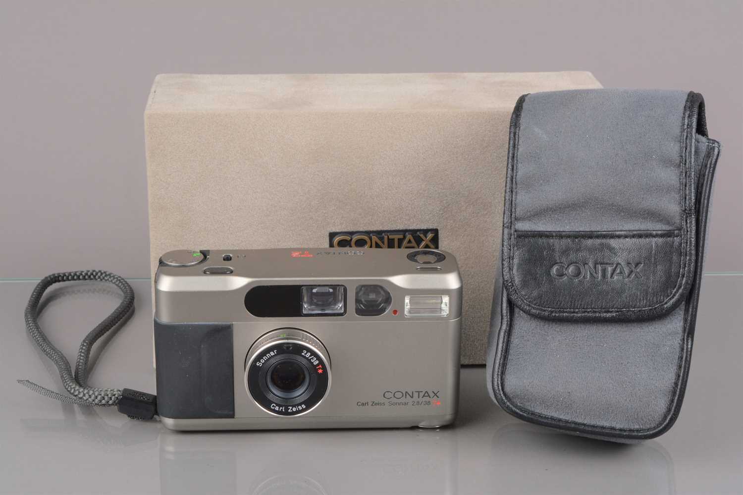 Lot 154 - A Contax T2 Titan Silver Compact Camera