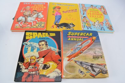 Lot 551 - Gerry Anderson / TV Annuals