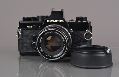 Lot 164 - An Olympus OM-2n MD SLR Camera