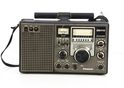 Lot 595 - Panasonic 8 Band Radio
