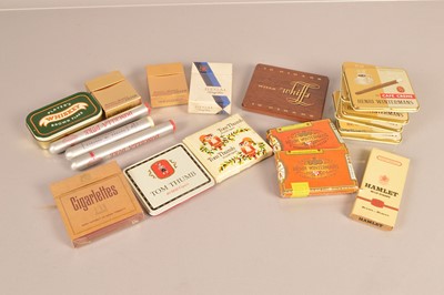 Lot 117 - A collection of Cigars and Cigarettes
