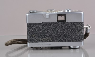 Lot 192 - A Rollei B 35 Compact Camera