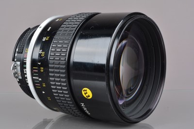 Lot 225 - A Nikon Nikkor 135mm f/2 AI Lens