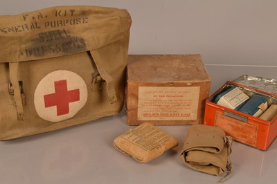 Lot 416 - A WWII General Purpose First Aid Kit Carry Case