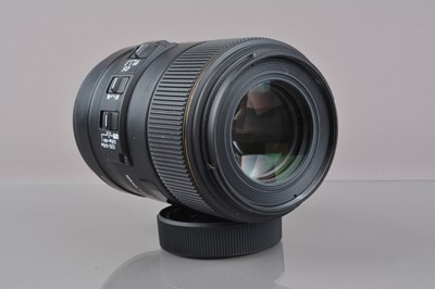 Lot 231 - A Sigma EX 1O5mm f/2.8 DG OS Macro HSM Lens