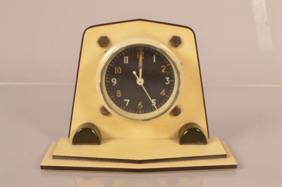 Lot 484 - A WWII Air Ministry Air Craft clock