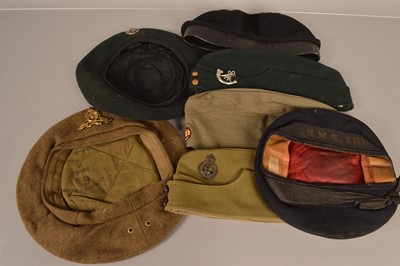 Lot 530 - A WWII Royal Artillery beret