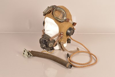 Lot 538 - A Type E Summer/Lightweight Flight Helmet