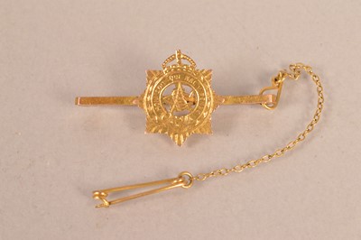 Lot 579 - A 9ct gold Army Service Corps Sweetheart Brooch