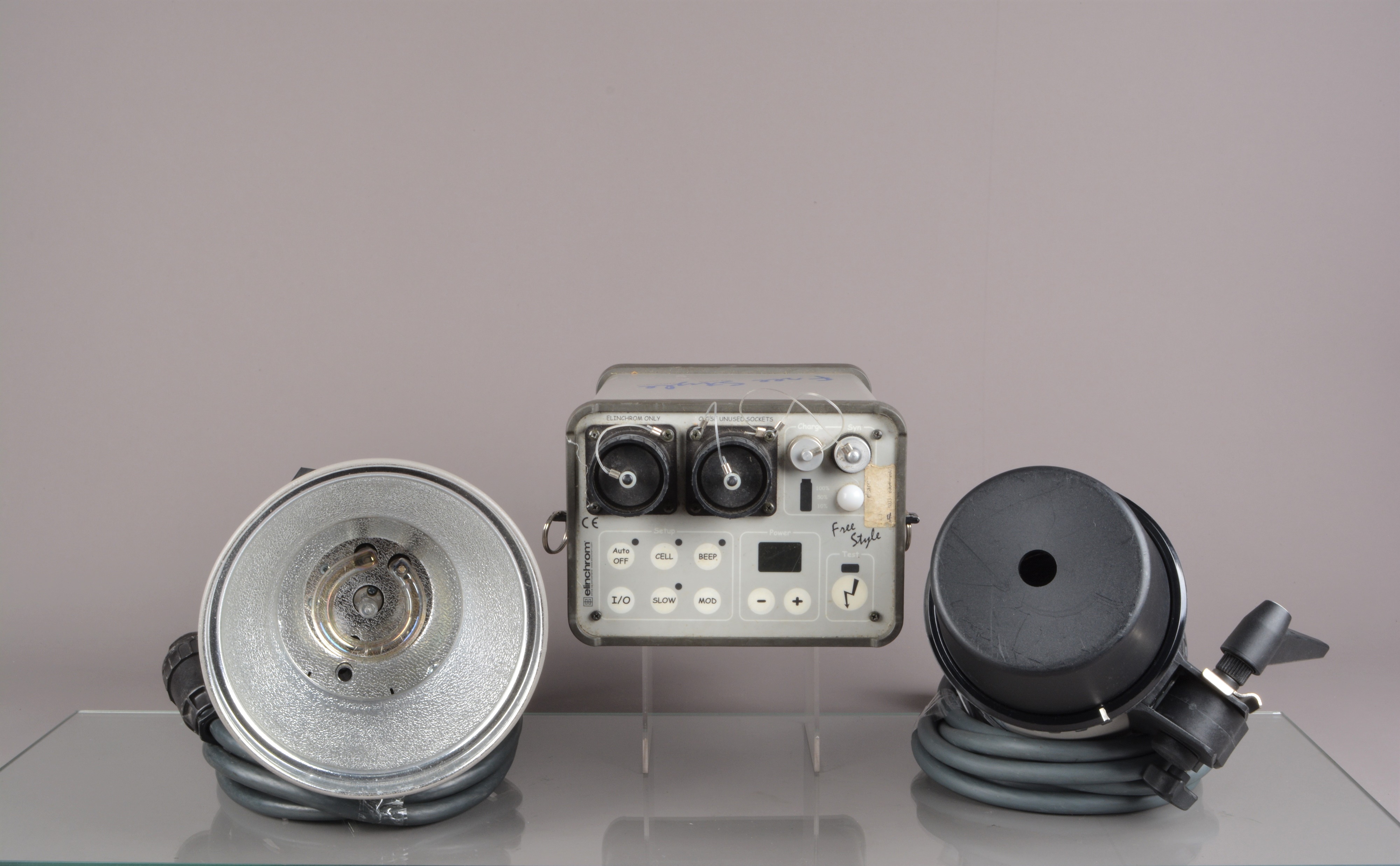 Lot 266 An Elinchrom Free Style Portable Studio