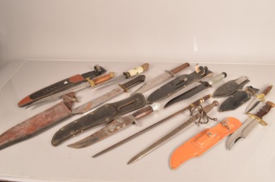 Lot 737 - A large collection of various knives
