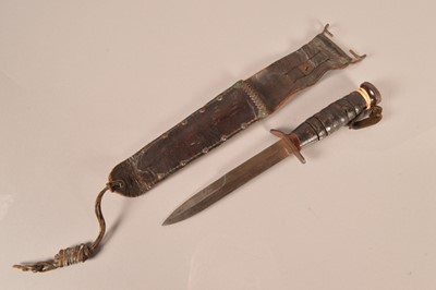 Lot 765 - A WWII US M3 Combat knife by PAL