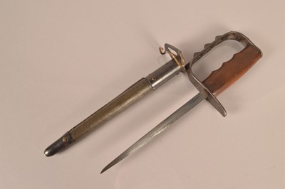 Lot 770 - A US 1917 Fighting Trench knife by LF & C