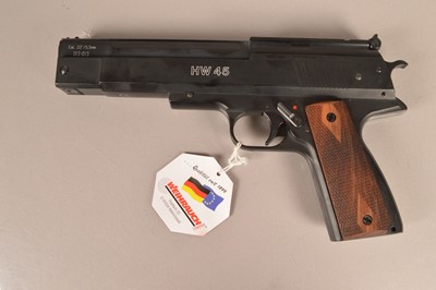 Lot 886 - A Weihrauch HW45 air pistol